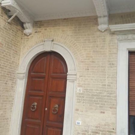 Betta'S Home Vasto Exterior photo
