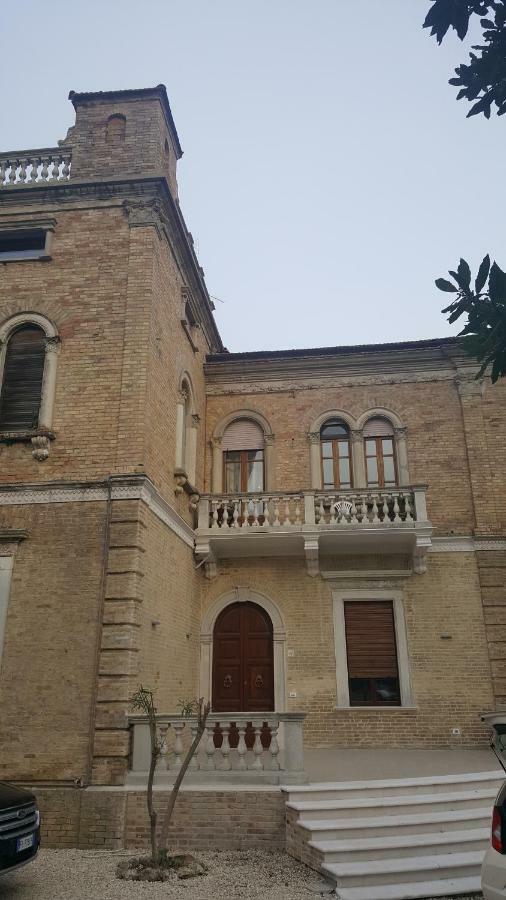 Betta'S Home Vasto Exterior photo